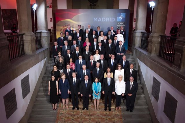 L&rsquo;Ukraine et un menu de plats avec des clins d&rsquo;œil au pays marquent le dîner des ministres des Affaires étrangères et de la Défense de l&rsquo;OTAN