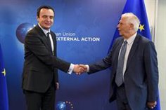 L&rsquo;UE annonce un accord entre la Serbie et le Kosovo pour mettre fin à la « crise des frais de scolarité »