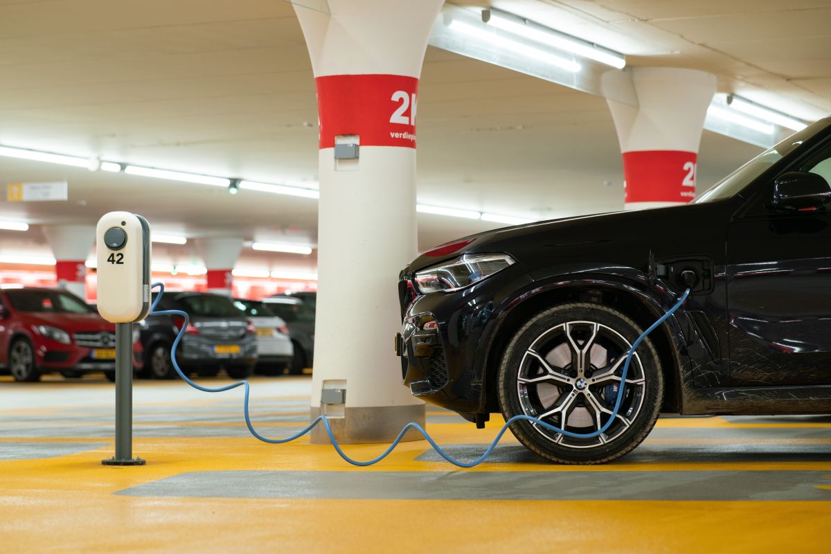 Fit for 55 : accord sur les stations de recharge et de ravitaillement en carburants alternatifs