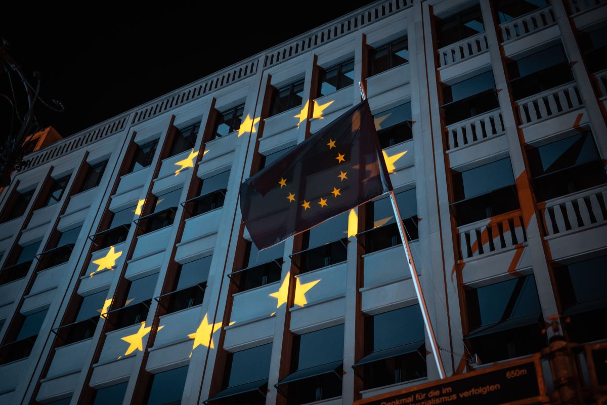 Qu’est-ce que la loi européenne sur les marchés numériques et qu’est-ce que cela signifie pour les entreprises technologiques et les consommateurs ?