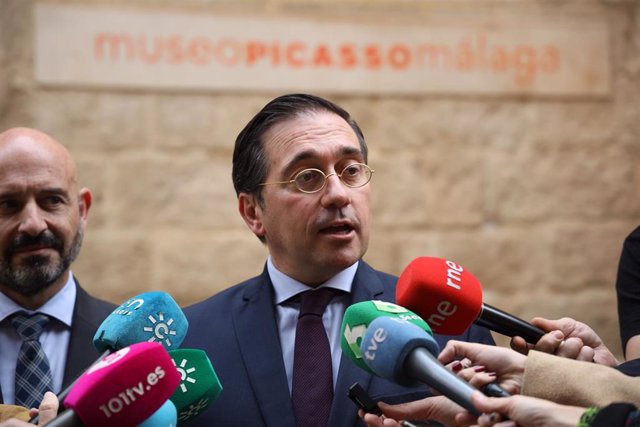 Albares demande de donner la priorité à l’industrie européenne dans les achats conjoints de munitions
