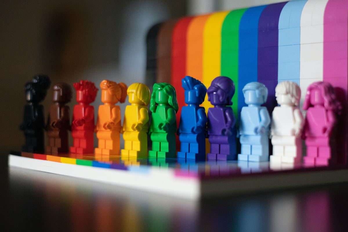 Les députés condamnent fermement le projet de loi anti-LGBTIQ en Ouganda