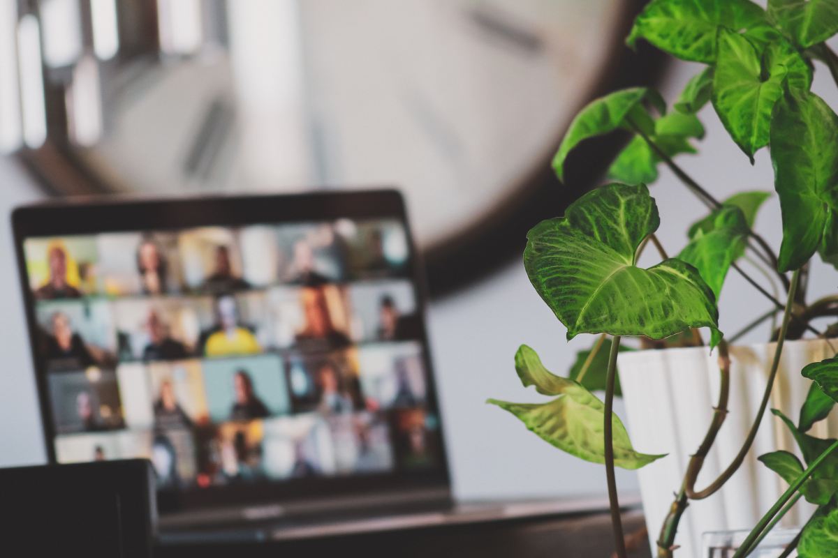 Comment la reconversion et le perfectionnement des talents peuvent contribuer à réduire le déficit de compétences en cybersécurité