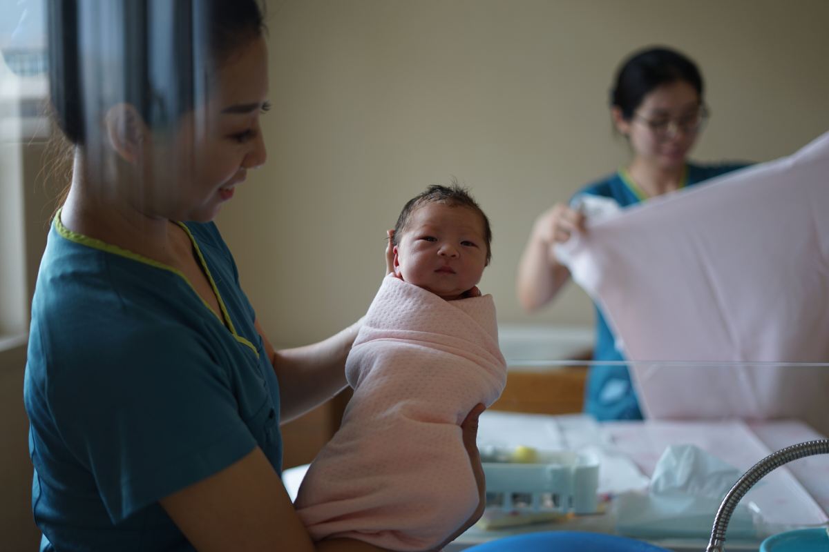 Les leaders de la santé des femmes appellent à davantage d&rsquo;investissements dans les sages-femmes pour prévenir 4,3 millions de décès chaque année