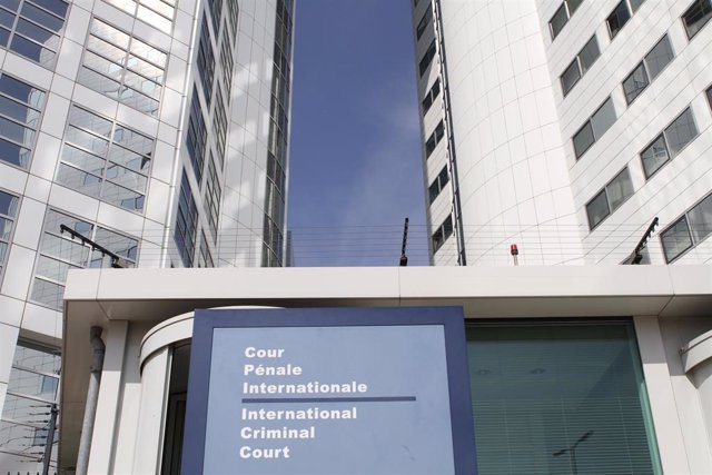 L&rsquo;UE condamne la « des menaces » contre le procureur général et trois juges du TPI