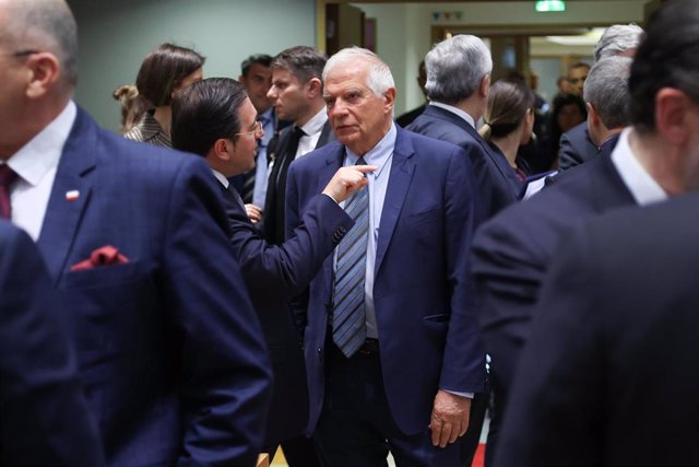 Le débat des 27 sanctionnant les entreprises qui aident à contourner les restrictions imposées à la Russie, rien n’est décidé