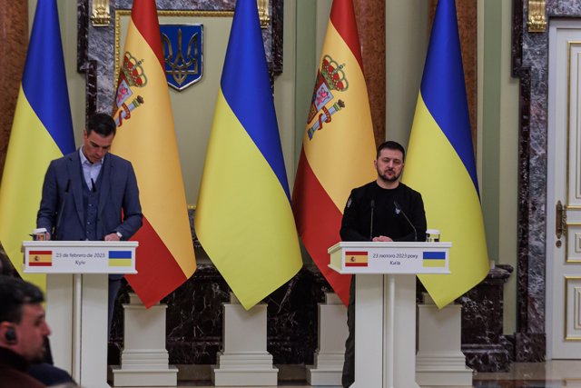 Zelenski célèbre la visite de Sánchez et demande à profiter de la « Moment historique » ouvrir les négociations d’adhésion