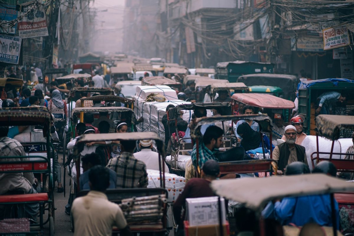 New Delhi pourrait être la plus grande ville du monde d’ici la fin de la décennie. Comment son métro peut-il suivre le rythme ?