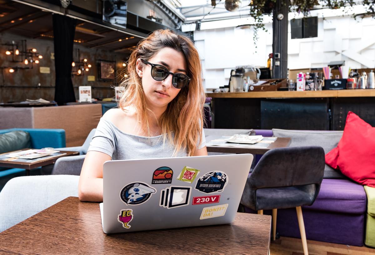 Les patrons des services financiers rejettent le travail à distance, mais le personnel riposte.  Voici comment rendre le travail flexible accessible à tous