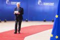Borrell applaudit que le président sortant du Guatemala ait reconnu le résultat des élections