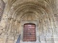 L’église de San Esteban de Sos del Rey Católico (Saragosse) présente son atrium et son portail nord restaurés