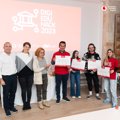 La Fondation Vodafone organise un « hackathon » pour trouver des solutions qui augmentent la vocation STEM chez les filles
