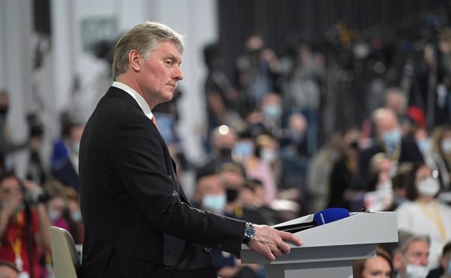 Peskov appelle « stupidité absolue » l&rsquo;idée de l&rsquo;UE de limiter les mouvements des diplomates russes