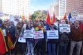 Des milliers de personnes brandissant des drapeaux espagnols et européens soutiennent la quatrième manifestation du PP à Madrid contre l’amnistie