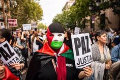 Le CEAR remet plus de 36 000 signatures au gouvernement pour promouvoir des « actions urgentes » pour mettre fin à la guerre à Gaza