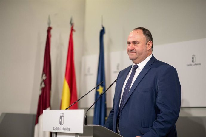 C-LM salue les mesures européennes en faveur des campagnes, demande une unification des politiques pour intégrer les jeunes et met en garde : « Le temps passe vite »