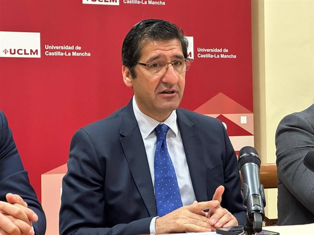 Caballero rappelle à PP et Vox que les agriculteurs protestent contre les idées selon lesquelles le droit s&rsquo;applique dans l&rsquo;UE
