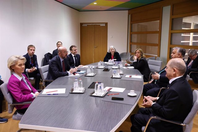 Les dirigeants de l&rsquo;UE s&rsquo;accordent à l&rsquo;unanimité sur une aide de 50 milliards à l&rsquo;Ukraine dans le cadre du budget