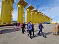 Roqueñí souligne, lors de sa visite à Windar, la volonté de l’Europe de transformer l’industrie régionale