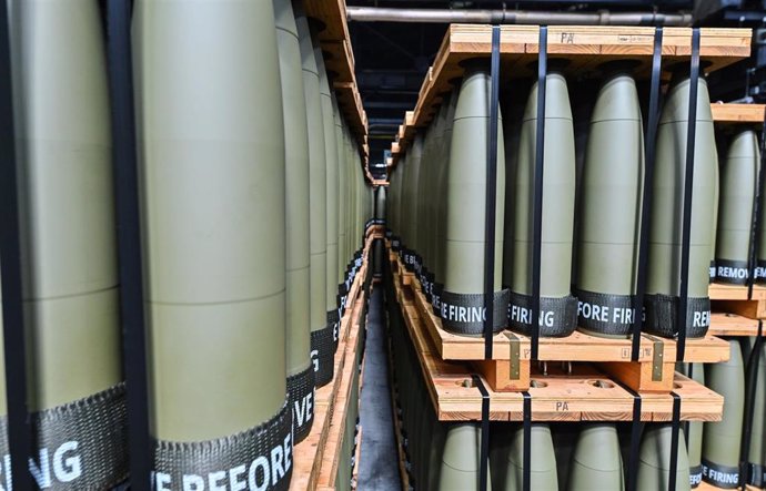 Les 27 permettront à court terme d’utiliser les fonds européens pour acheter des munitions en dehors de l’UE