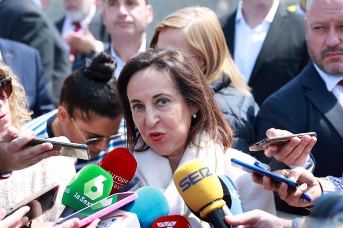 Robles affirme que le navire « Borkum » « ne va pas vers Israël » mais vers un autre pays de l'UE et appelle à un cessez-le-feu à Gaza