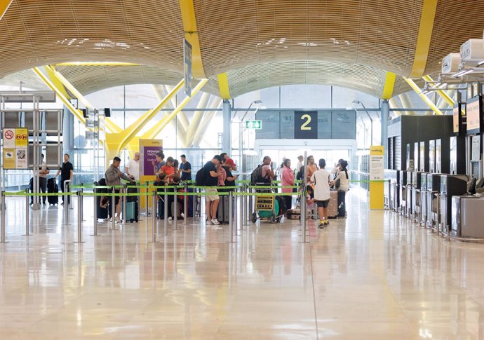 Bruxelles limitera les liquides en cabine à 100 millilitres à partir de dimanche dans tous les aéroports de l'UE