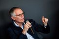 Tavares (Stellantis) assure que la production de véhicules électriques « est 40% plus chère » et critique l'UE