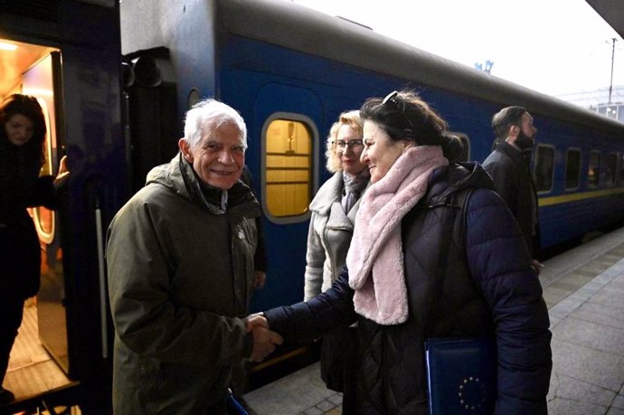 Borrell arrive à Kiev pour sa dernière visite en tant que haut responsable diplomatique de l'Union européenne