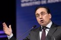 Albares affirme que seule l'Ukraine peut décider quand entamer des négociations avec la Russie