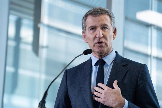Dans une série d'apparitions, le PP demande au Gouvernement d'expliquer son absence à la réouverture de Notre Dame