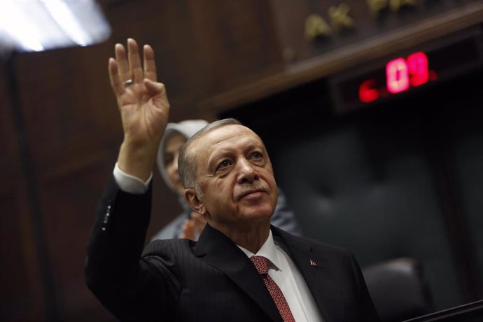 Erdogan mise sur la levée des sanctions contre la Syrie pour faciliter le travail de ses autorités jihadistes