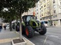 Cinq tracteurs traversent Santander contre l'accord UE-Mercosur qui met la santé des consommateurs « en grave danger »