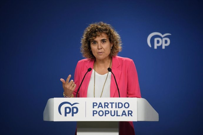 Dolors Montserrat (PP) garantit que l'UE est consciente du « L'antidémocratique dérive » de Sánchez