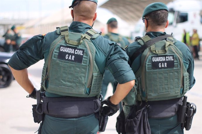 L'Espagne envoie dix gardes civils pour réactiver la mission de l'UE dans le passage de Rafá