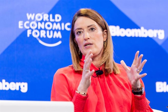 Metsola espère que les menaces de Trump contre la Russie serviront d'avertissement aux pays de l'UE réticents à maintenir les sanctions