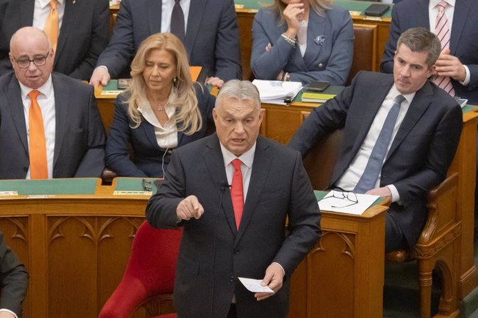 Orbán demande à l'Union européenne d'entreprendre des conversations directes avec Poutine pour atteindre la paix en Ukraine