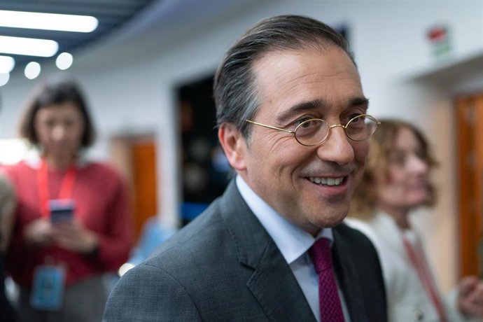 Albares transfère au directeur de l'OIEA sa préoccupation concernant la rupture des relations avec l'Iran