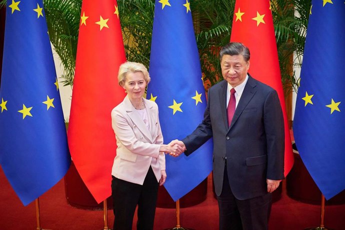 L'UE réclamera les étapes en béton chinois face aux obstacles commerciaux et pour arrêter la guerre en Ukraine
