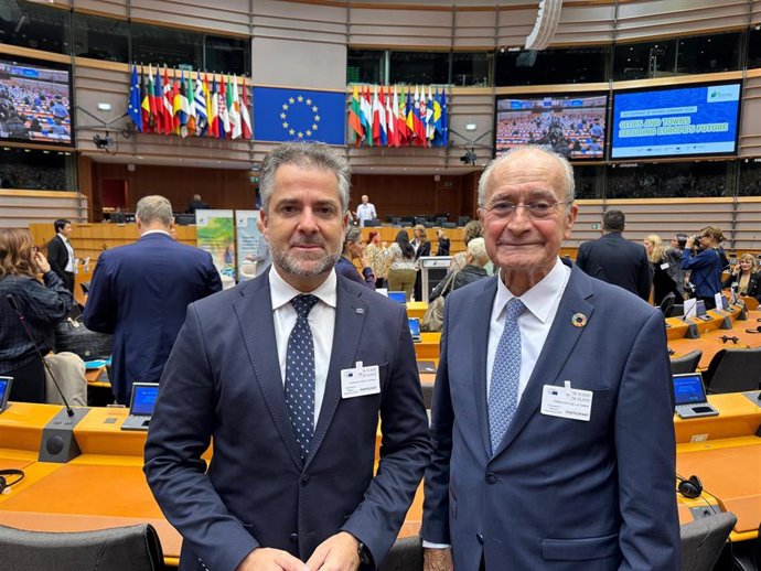 De la Torre participe à la cérémonie annuelle de la Convention européenne des maires