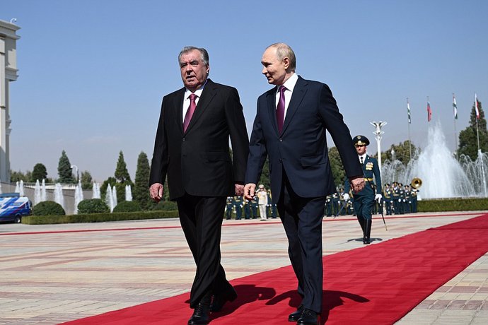 L'UE reproche au Tadjikistan de ne pas arrêter Poutine malgré ses « obligations » avec le TPI