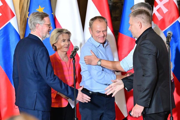 L'UE surmonte le veto de la Slovaquie et convient de nouvelles sanctions contre le secteur énergétique et la flotte fantôme de la Russie