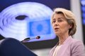Les socialistes, les libéraux et le vert soutiennent Von der Leyen pour éviter la censure mais avertiss