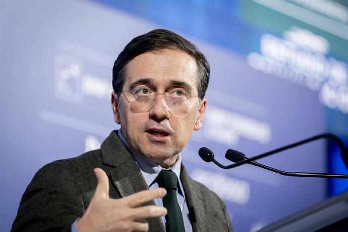 Albares répond à Rutte qu'il n'est pas incompatible d'avoir « une Europe forte » avec la défense de l'OTAN