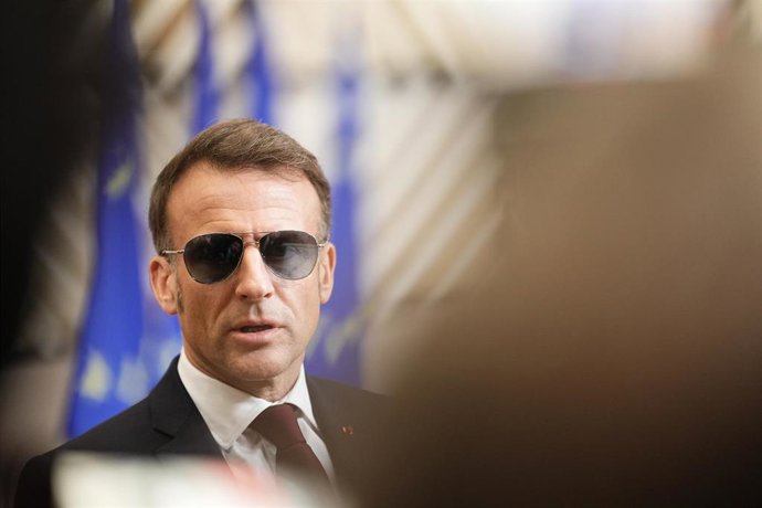 Macron célèbre le « retour au calme » avec Trump et défend que face aux menaces, l'UE « se fait respecter »
