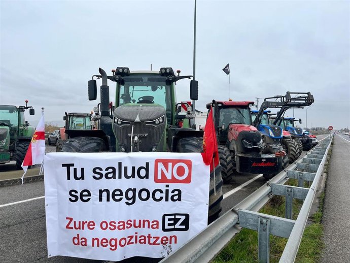 Manifestation des agriculteurs à Castejón et Ribaforada avec des barrages routiers pour défendre le secteur