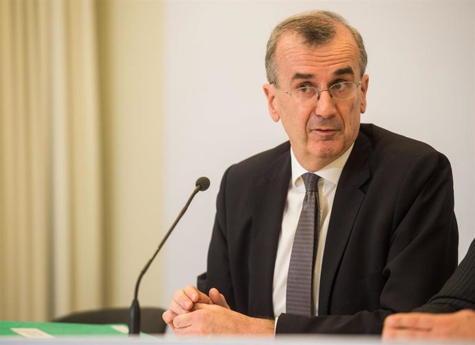 Villeroy (BCE) estime que les tensions entre l'UE et les États-Unis n'affecteront guère l'inflation, mais affecteront le PIB