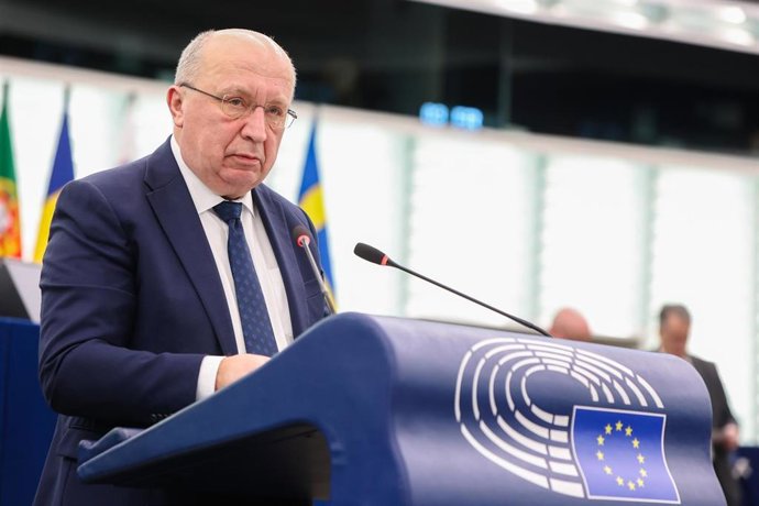 Bruxelles appelle à une « Union européenne de la défense » pour réduire sa dépendance à l'égard des Etats-Unis et pour « renforcer l'OTAN »