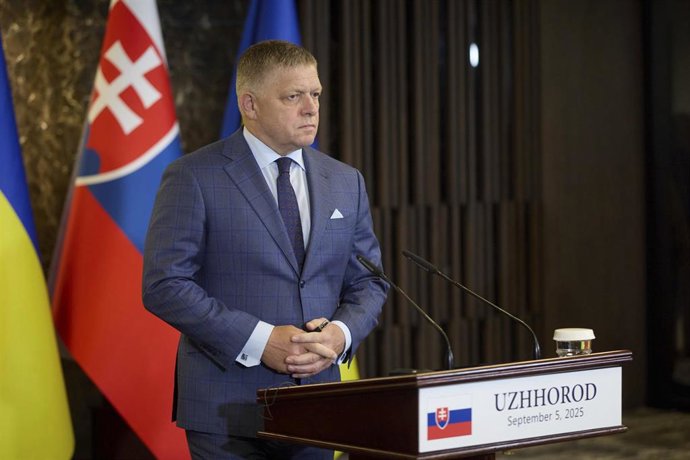 La Slovaquie coupe l'électricité d'urgence en Ukraine et met en garde contre de nouvelles mesures si le pétrole russe n'arrive pas