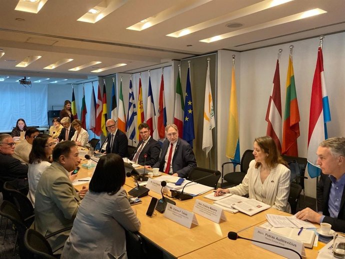 Maestre (PSOE) promeut de nouvelles opportunités commerciales pour C-LM lors de la première mission du Parlement européen aux Philippines