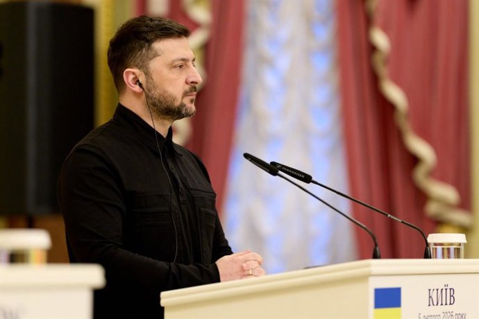 Zelensky exige une « date précise » pour l'entrée de Kiev dans l'UE et insiste sur 2027 comme limite